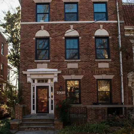 2 Bedroom By Zoo, Metro, Park And Embassies In Forest Hills - Best Location